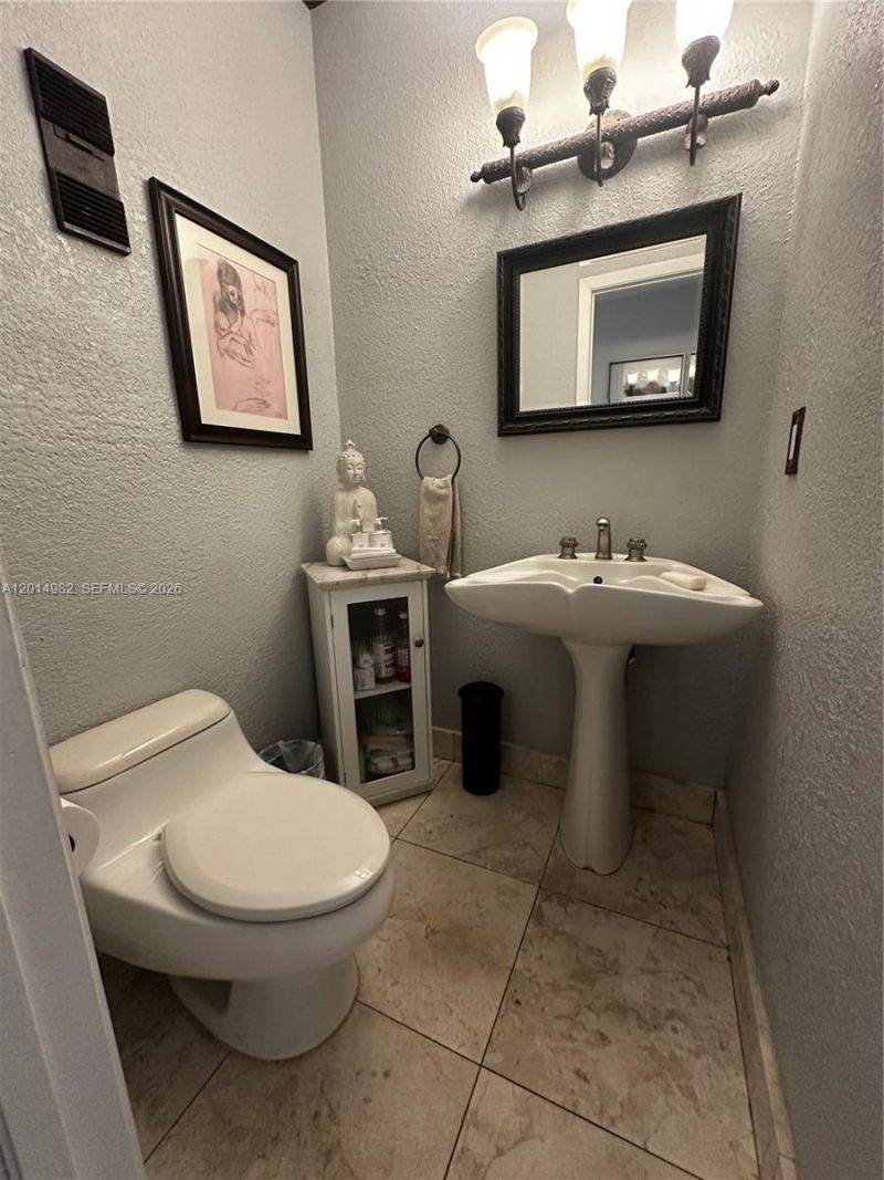 8211 NW 191st Ln, Unit 35L, Hialeah, FL 33015 Photo