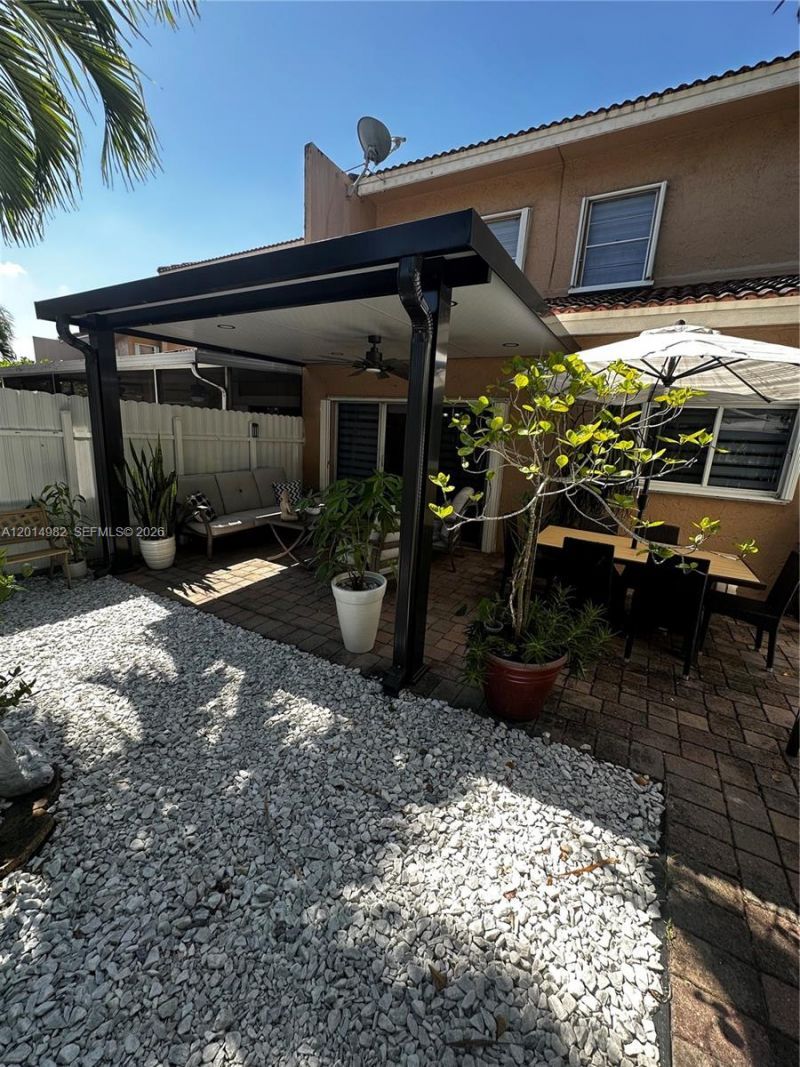 8211 NW 191st Ln, Unit 35L, Hialeah, FL 33015 Photo