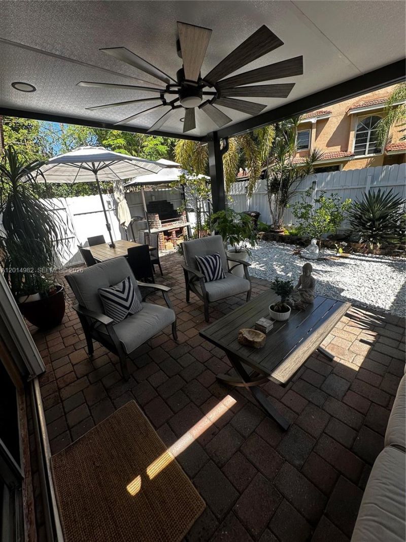 8211 NW 191st Ln, Unit 35L, Hialeah, FL 33015 Photo