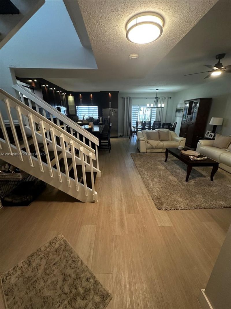 8211 NW 191st Ln, Unit 35L, Hialeah, FL 33015 Photo