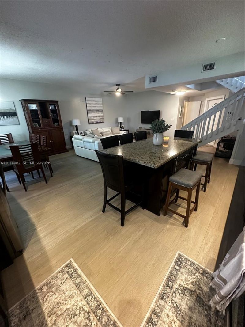 8211 NW 191st Ln, Unit 35L, Hialeah, FL 33015 Photo