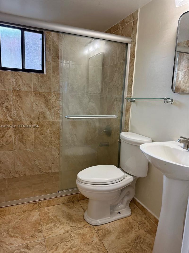5490 W 21st Ct , Unit 308, Hialeah, FL 33016 Photo