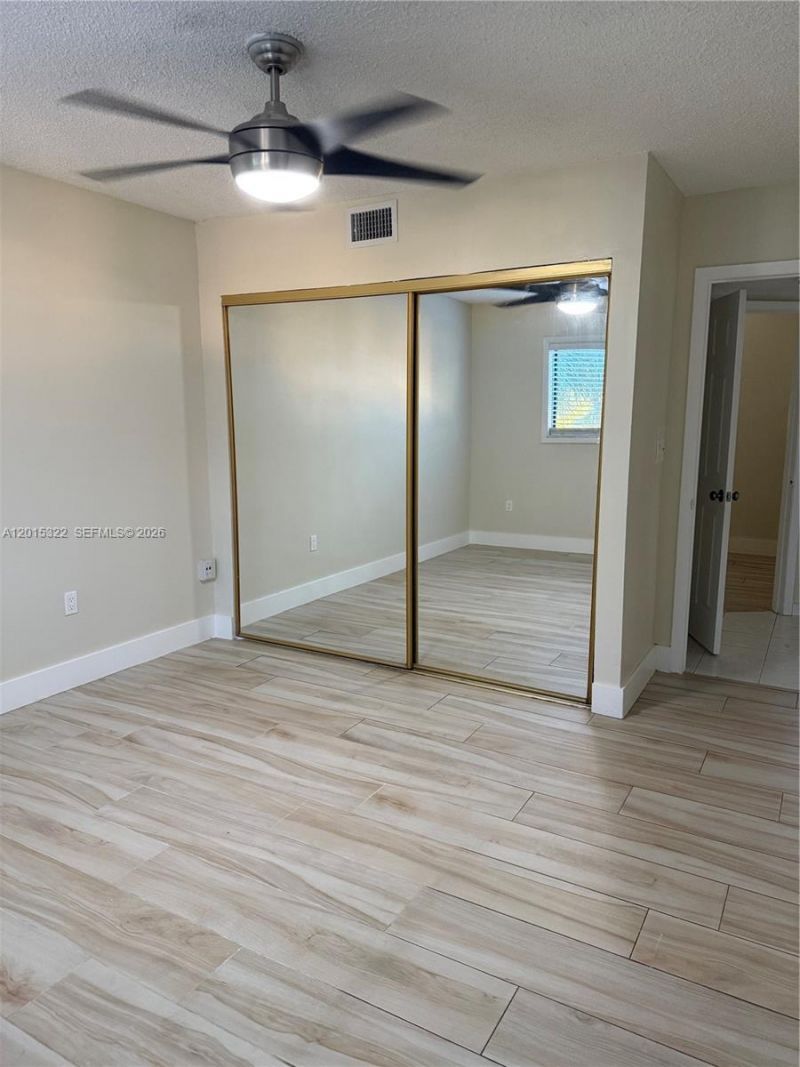 5490 W 21st Ct , Unit 308, Hialeah, FL 33016 Photo