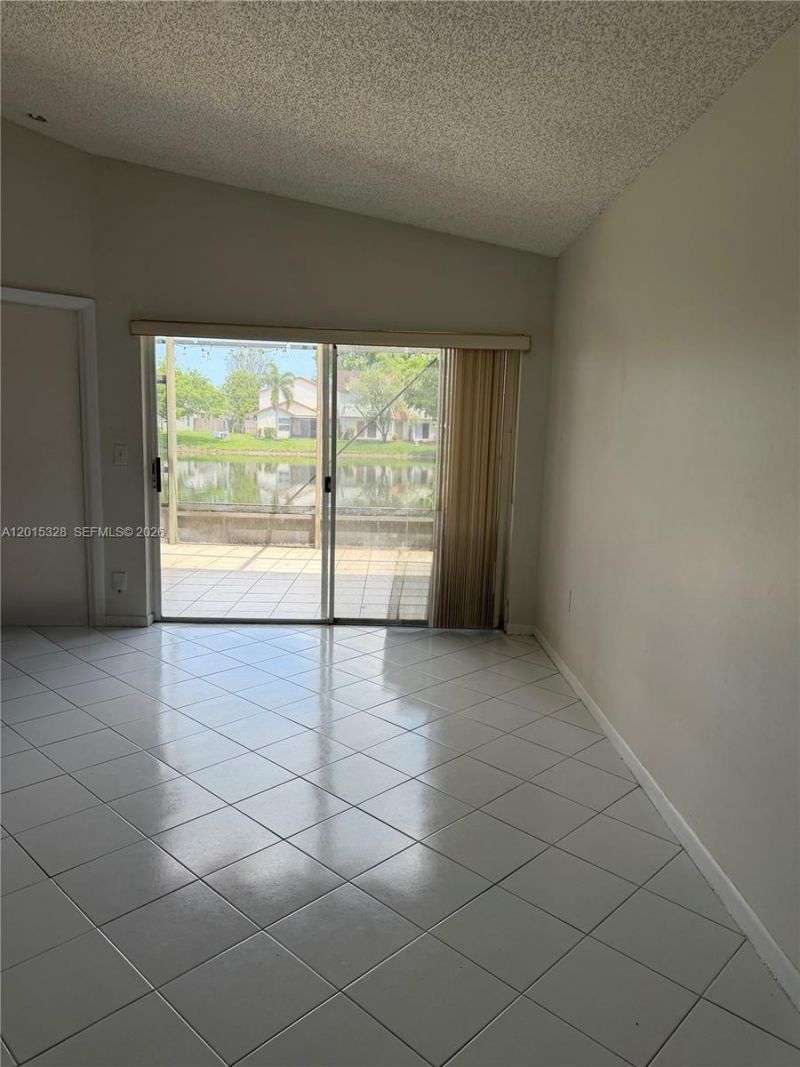 317 NW 109th Ave , Pembroke Pines, FL 33026 Photo