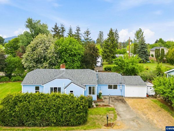 5215 SW Blueberry Dr, Corvallis, OR 97330