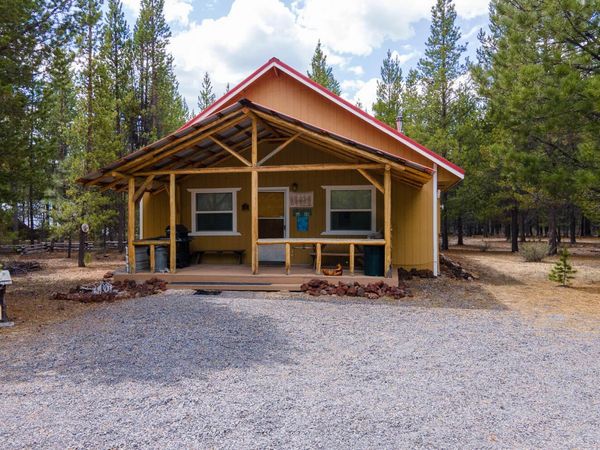 11861 Chinquapin Drive, Crescent Lake, OR 97733