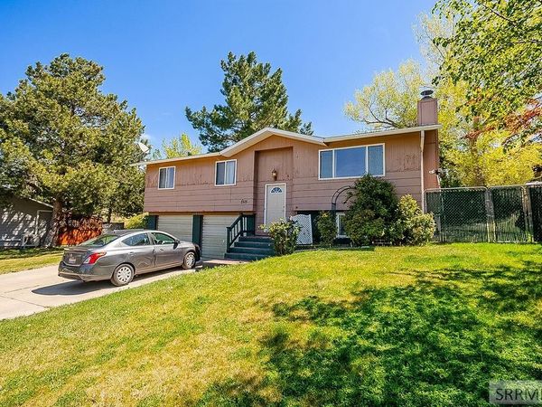 2515 Woodhill Way, POCATELLO, ID 83201
