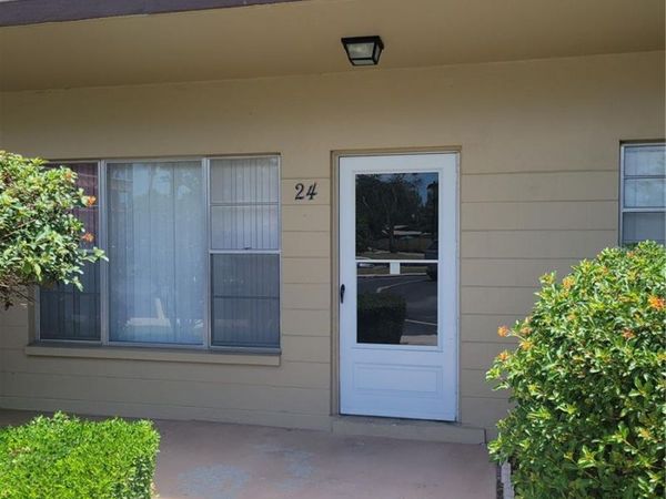 2464 AUSTRALIA WAY E, Unit 24, CLEARWATER, FL 33763