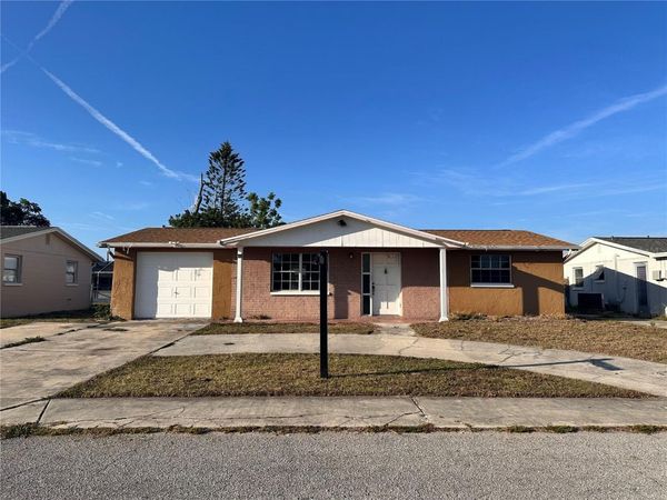 3215 BRIGHT DRIVE , HOLIDAY, FL 34691