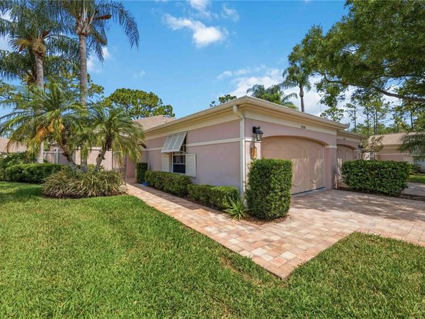 5526 CHANTECLAIRE, Unit 31, SARASOTA, FL 34235