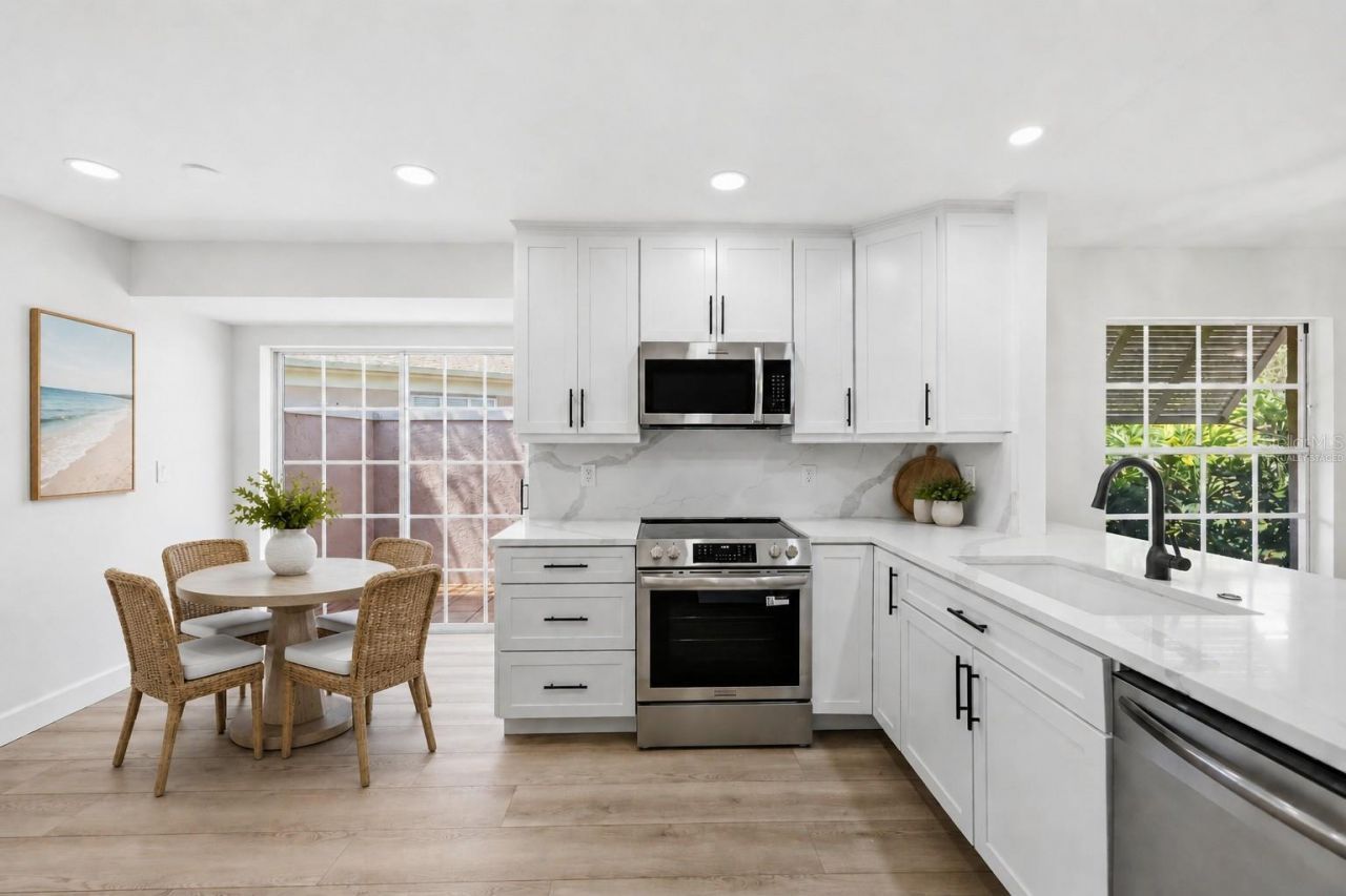 5526 Chanteclaire, Unit 31, Sarasota, FL 34235 Photo