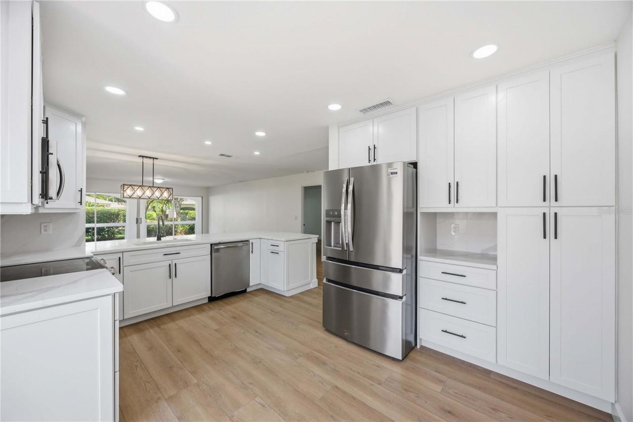 5526 Chanteclaire, Unit 31, Sarasota, FL 34235 Photo