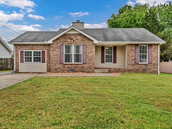 2655 Derby Dr, Clarksville, TN 37040