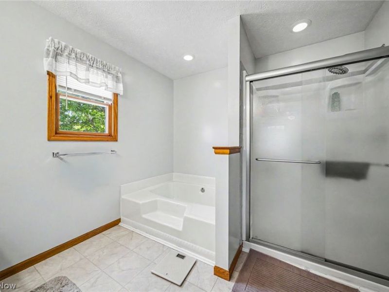 9454 Deer Hollow Drive, Mentor, OH 44060 Photo 10