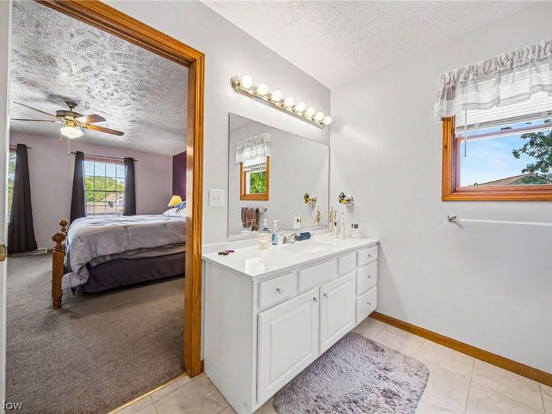 9454 Deer Hollow Drive, Mentor, OH 44060 Photo 11