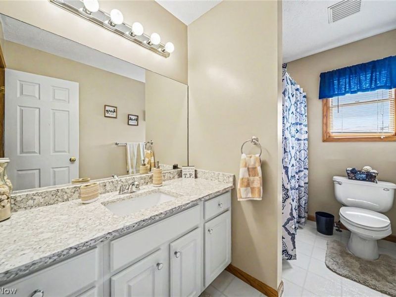 9454 Deer Hollow Drive, Mentor, OH 44060 Photo 15