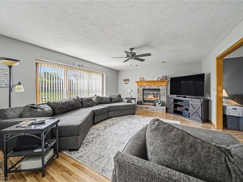 9454 Deer Hollow Drive, Mentor, OH 44060 Photo 4