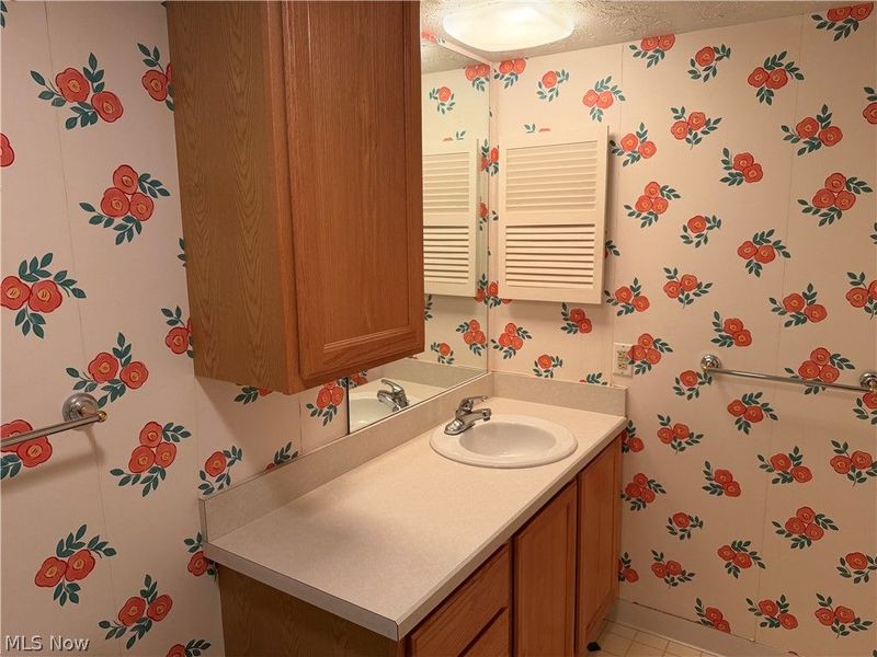 612 Trevitt Circle W, Unit 57, Euclid, OH 44143 Photo 11