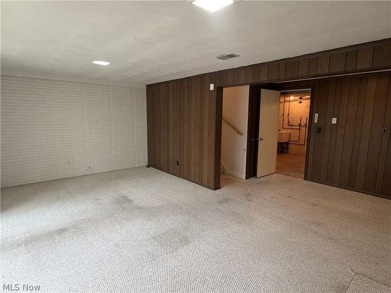 612 Trevitt Circle W, Unit 57, Euclid, OH 44143 Photo 23
