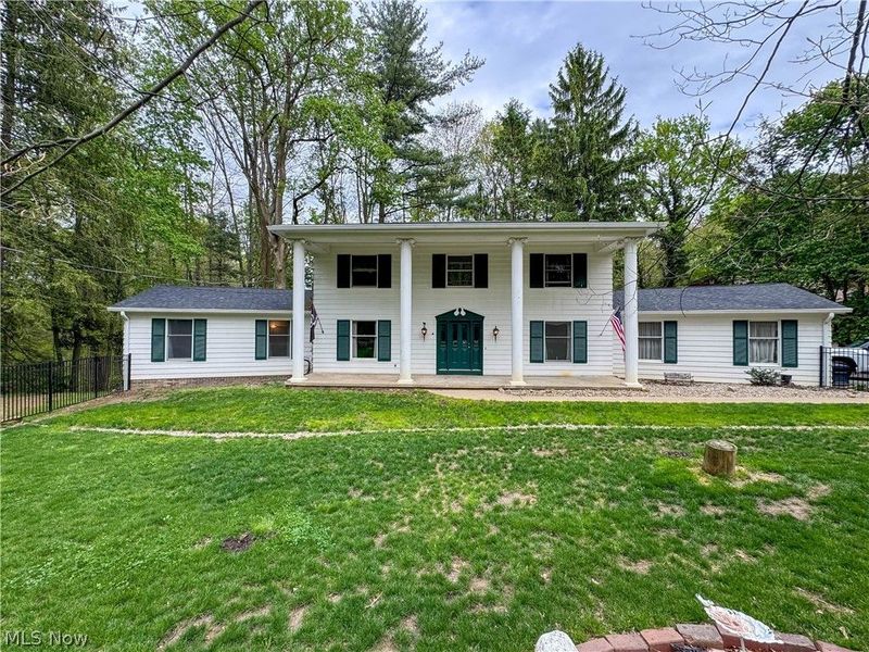 1318 Highland Avenue E, Salem, OH 44460 Photo 1