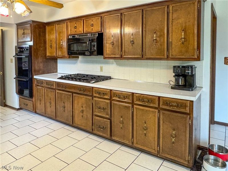 1318 Highland Avenue E, Salem, OH 44460 Photo 13