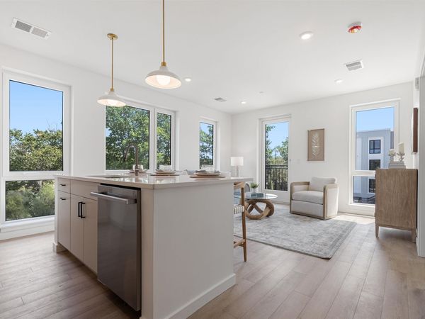 80 Constitution Avenue, Unit 212, Portsmouth, NH 03801