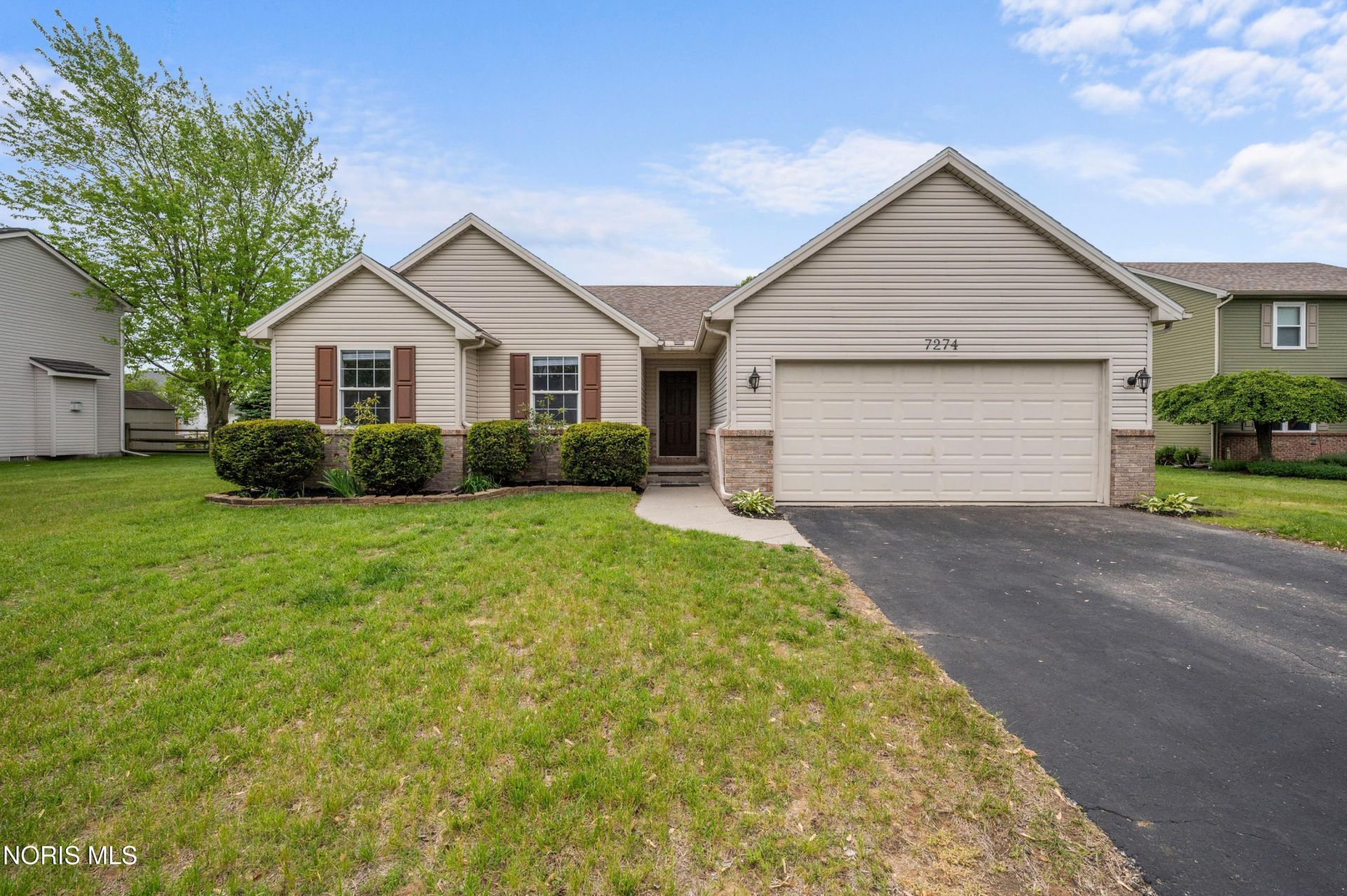 7274 Laurel Ridge Drive , Whitehouse, OH 43571 Main Photo