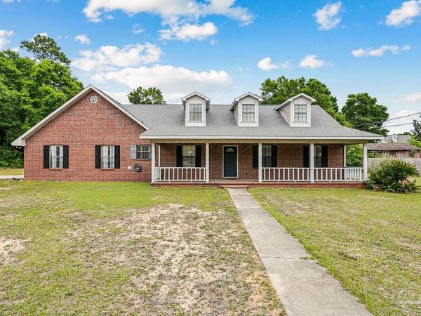 7260 Suman Ln, Pensacola, FL 32526