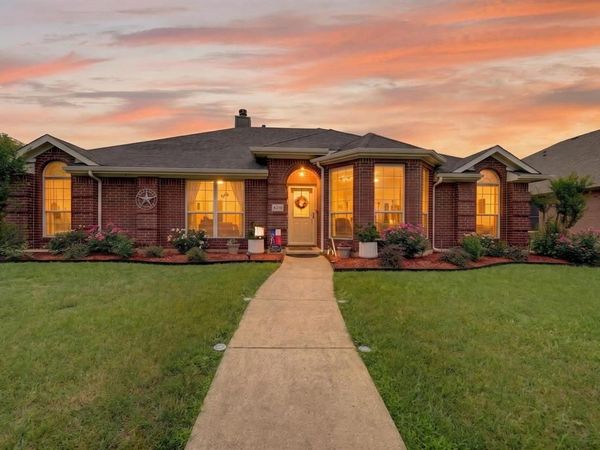 4210 Pointe Loma Drive, Rowlett, TX 75088