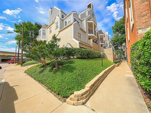 1010 Allen Street, Unit 214, Dallas, TX 75204