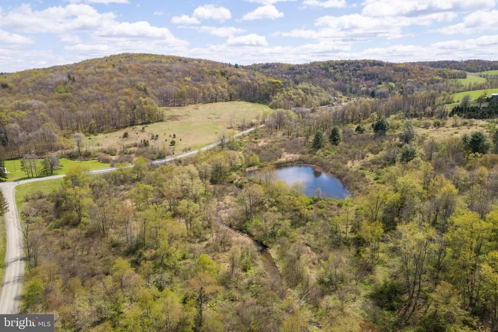 HOLBROOK ROAD, MONTROSE, PA 18801