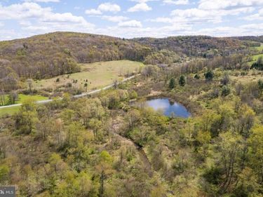 HOLBROOK ROAD, MONTROSE, PA 18801