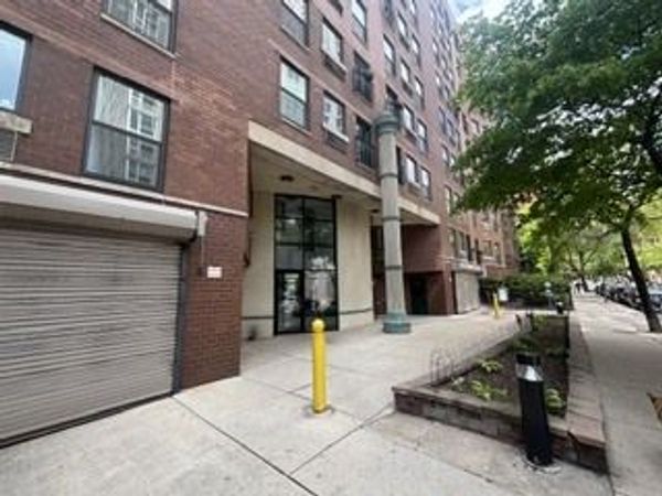 711 W Gordon Terrace , Unit 810, Chicago, IL 60613
