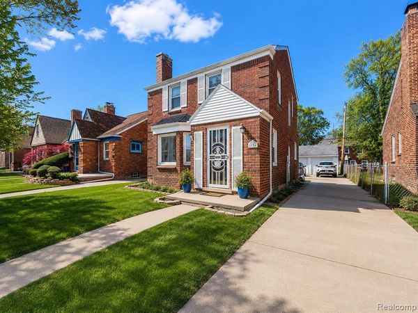 5936 Hillcrest Street, Detroit, MI 48236
