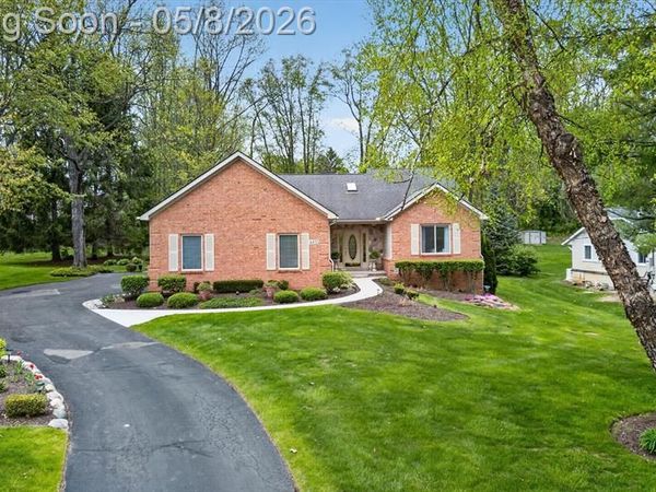 4455 Driftwood Drive, Commerce Twp, MI 48382