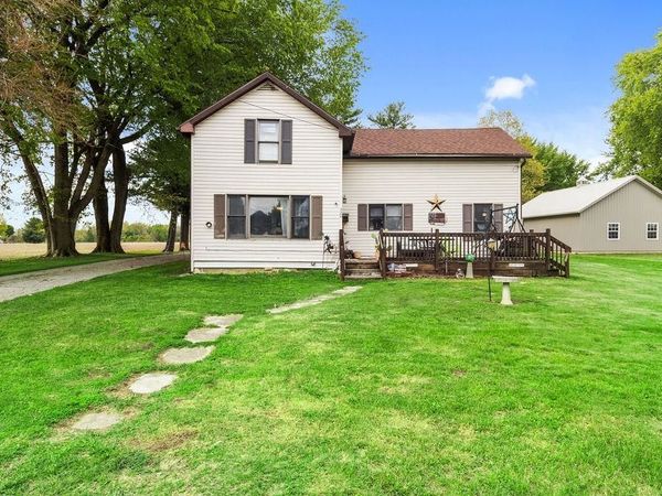 320 W Walnut Street, Akron, IN 46910