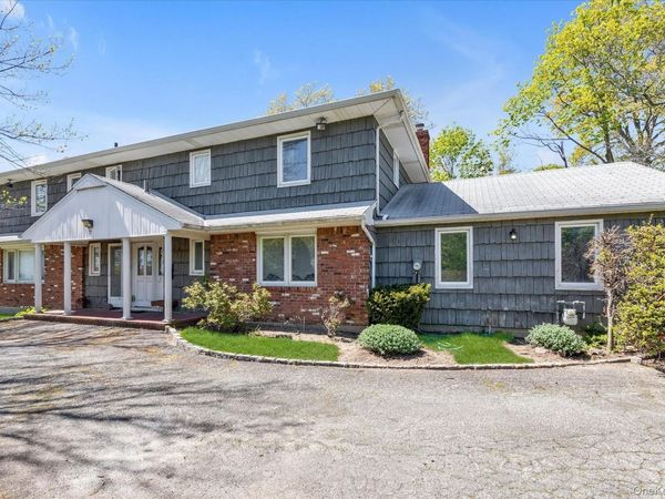97 Birch Lane , Woodsburgh, NY 11598