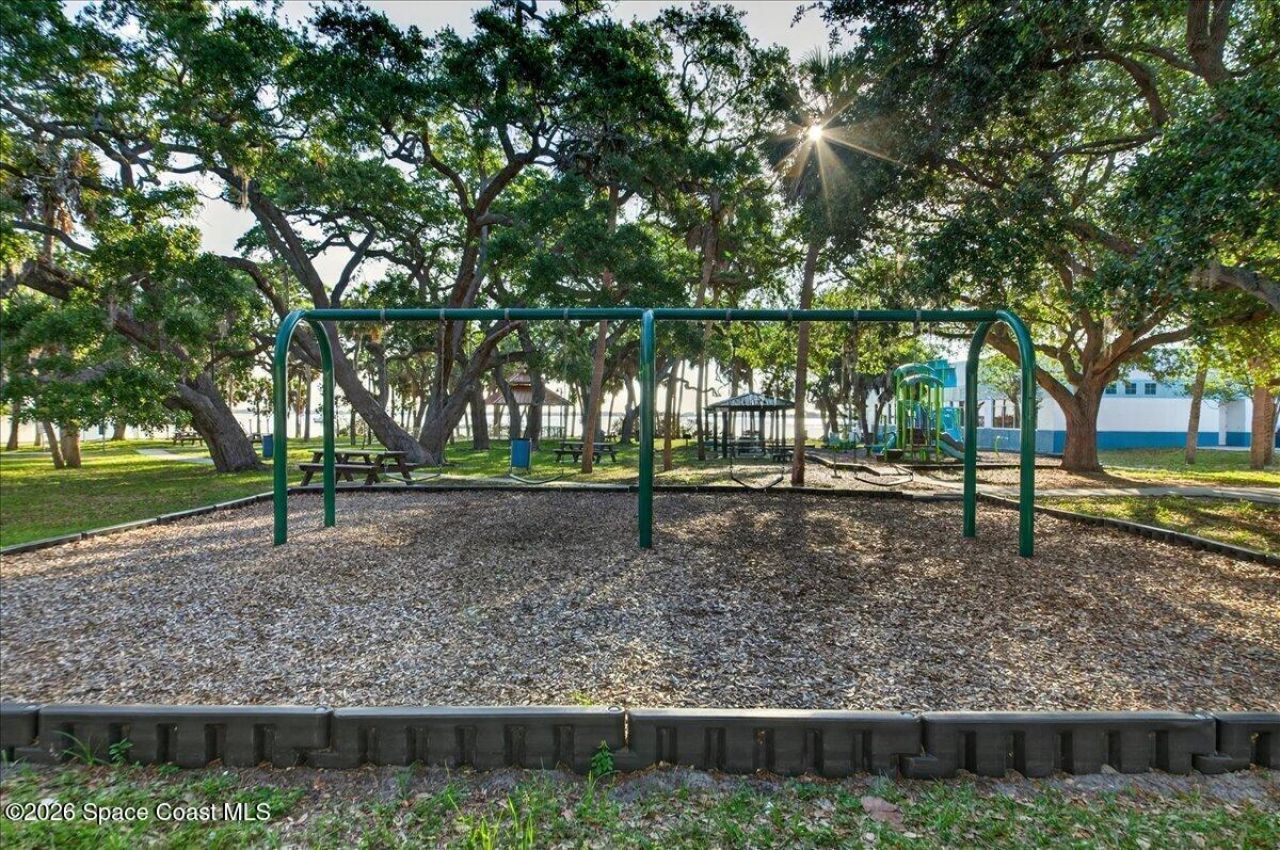 2139 Smathers Circle N , Melbourne, FL 32935 Photo