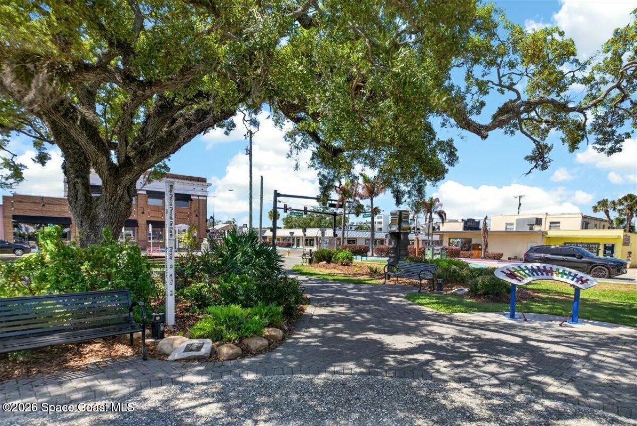 2139 Smathers Circle N , Melbourne, FL 32935 Photo