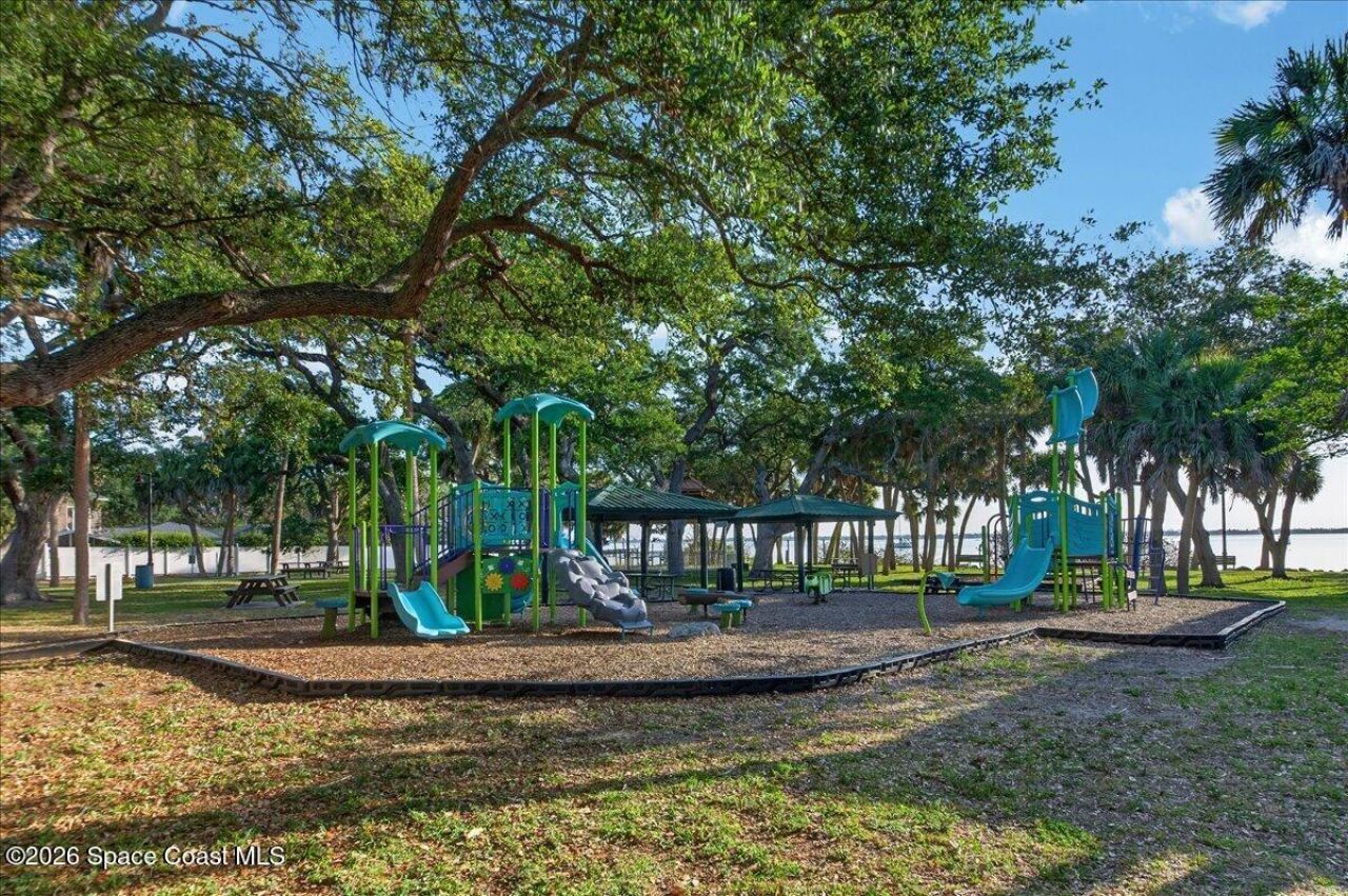 2139 Smathers Circle N , Melbourne, FL 32935 Photo