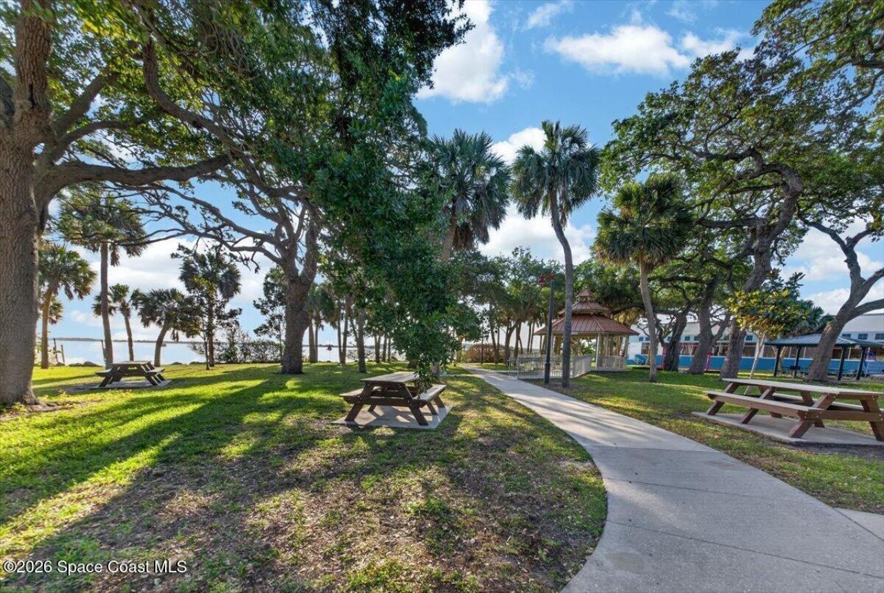 2139 Smathers Circle N , Melbourne, FL 32935 Photo