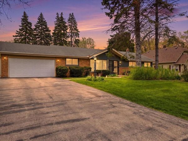 6994 Range Line ROAD, Glendale, WI 53209