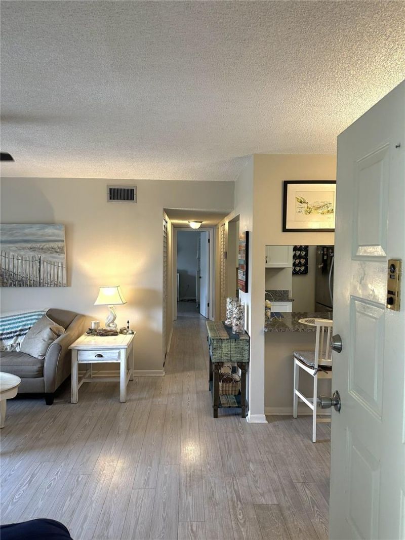 1871 Pine Ridge Way W, Unit 2E, Palm Harbor, FL 34684 Photo