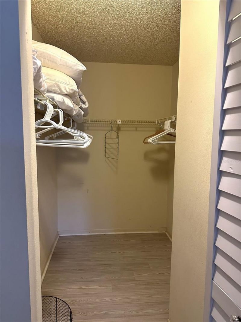1871 Pine Ridge Way W, Unit 2E, Palm Harbor, FL 34684 Photo