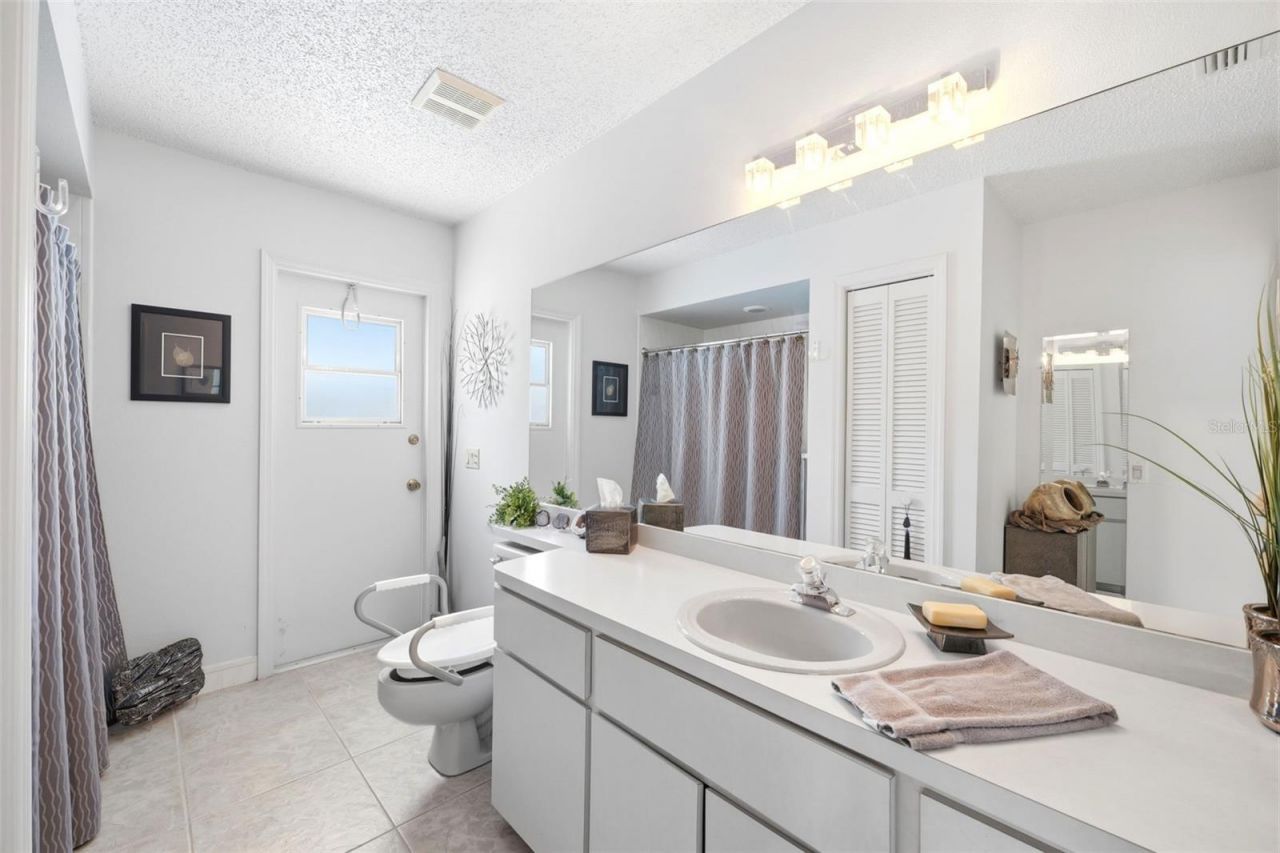 12416 Jocelyn Way, Spring Hill, FL 34609 Photo