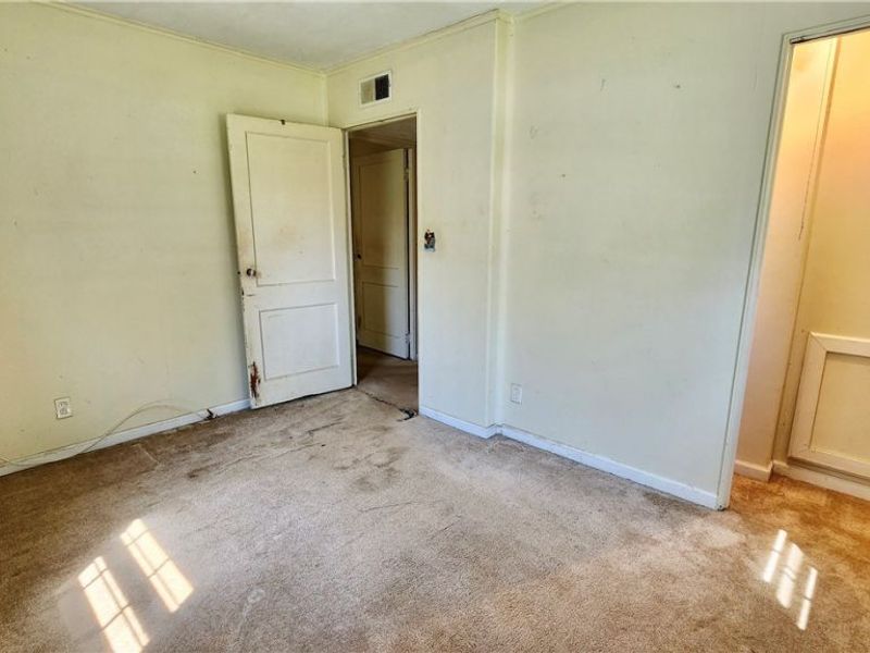 863 North, Painesville, OH 44077 Photo 12