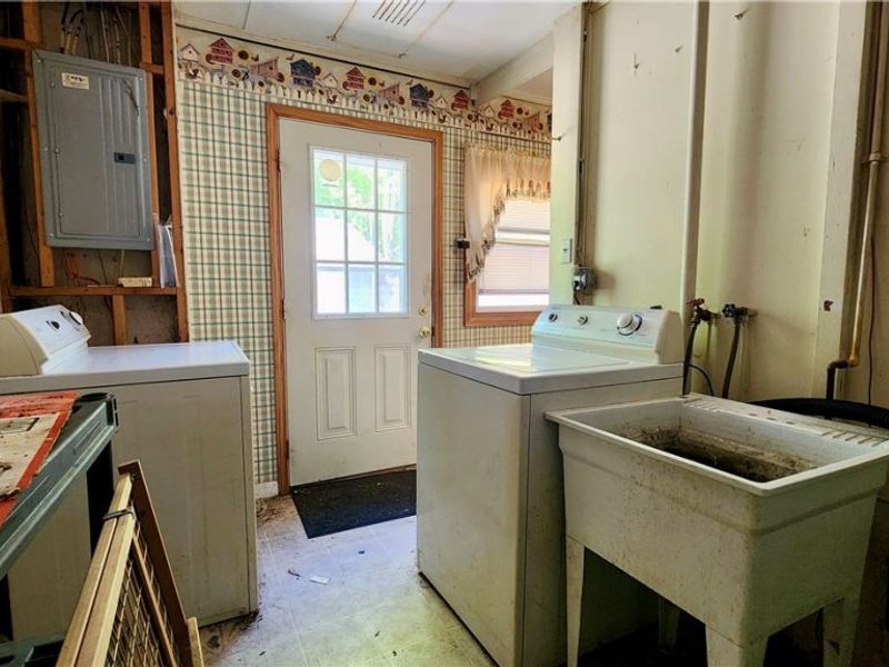 863 North, Painesville, OH 44077 Photo 19