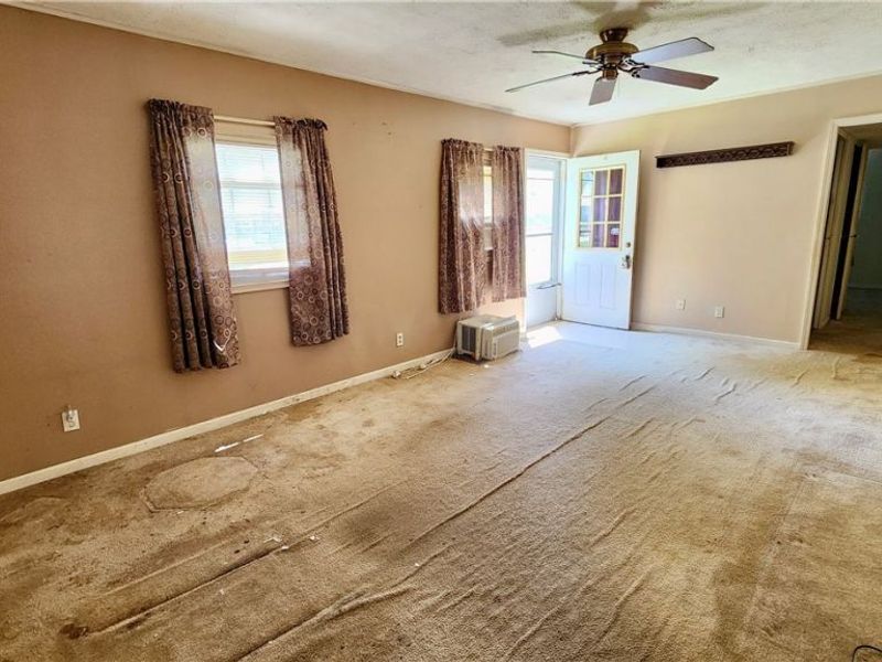 863 North, Painesville, OH 44077 Photo 7