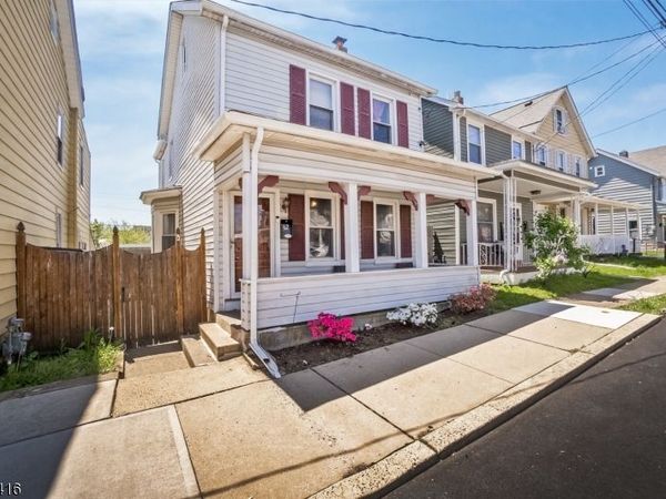 62 Lewis St, Phillipsburg, NJ 08865