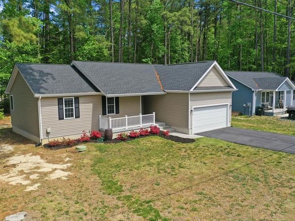 329 North Glebe Road, MONTROSS, VA 22520